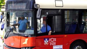 <div>OVE GODINE OSAM NAPADA NA VOZAČE GSP U BEOGRADU: “Panik tasteri” smanjili broj nasrtaja, nasilje i dalje prisutno</div>