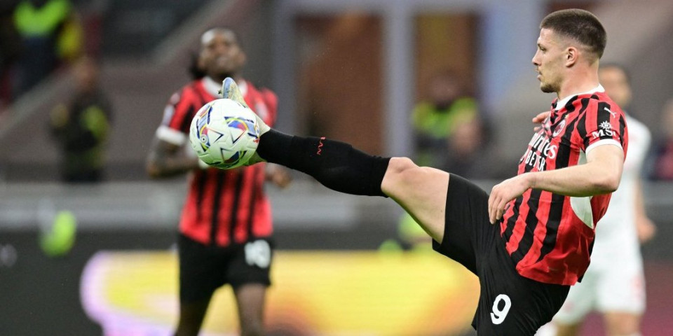 Jović uz Pavlovića opet starter Milana! Poverenje trenera pred derbi kola!