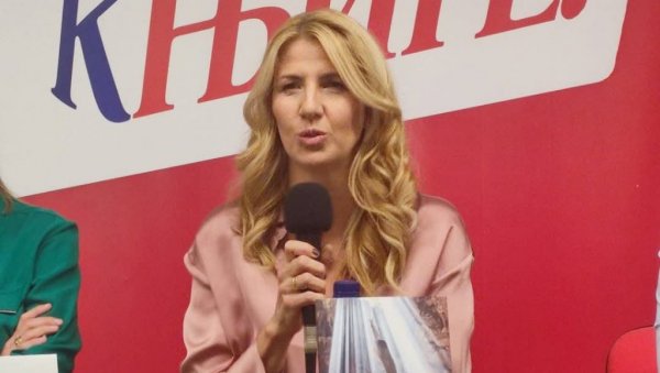 ИВАНА СПАХИЋ, О РОМАНУ СВИТАЊЕ: Сва страдања заслужују да се о њима прича ИВАНА СПАХИЋ, О РОМАНУ СВИТАЊЕ: Сва страдања заслужују да се о њима прича