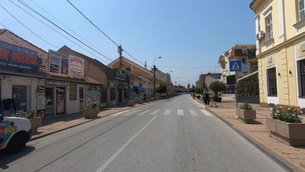ИЗМЕНА САОБРАЋАЈА У ОБРЕНОВЦУ: Због радова на коловозу, мењају се трасе ИЗМЕНА САОБРАЋАЈА У ОБРЕНОВЦУ: Због радова на коловозу, мењају се трасе