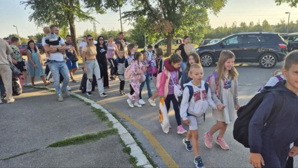 ЛЕТО НА ГОЧУ: Нова група обреновачких малишна отпутовала на одмор