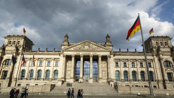 ОДУСТАЈУ ОД АМЕРИКЕ: Немачке компаније готово преполовиле улагања у САД од Трамповог повратка на власт