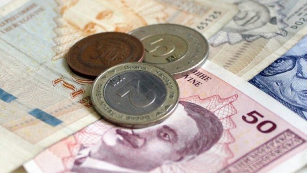 ШТА АКО ВАМ ВЕШТАЧКА ИНТЕЛИГЕНЦИЈА НЕ ОДОБРИ КРЕДИТ? Спроведена анкета, резултати су јасни