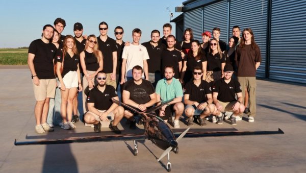 СВИТАЦ ЛЕТИ У ШТУТГАРТ: Тим академаца са седам факултета Беоавиа на међународном такмичењу представља нов модел