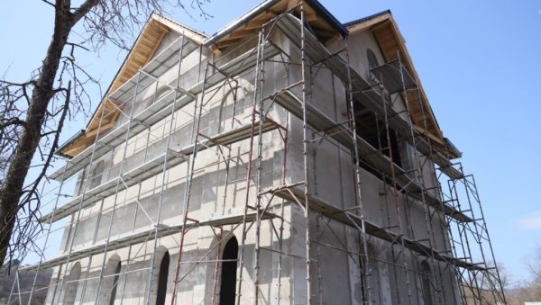 ПРЕКО АЛБАНСКЕ ГОЛГОТЕ ДО ПАРТИЗАНСКОГ СУДА: Обновљена вила сликара Михаила Миловановића (ФОТО)